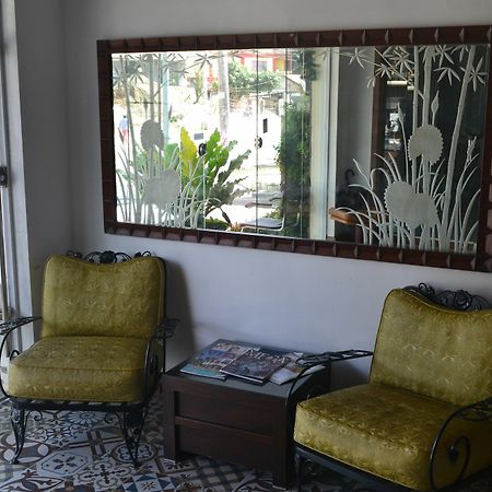 Vista Real Hotel Tagaytay City Kültér fotó