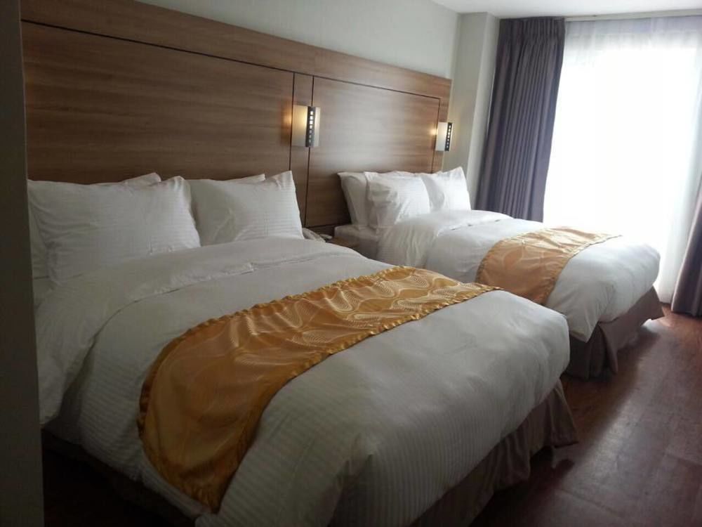 Vista Real Hotel Tagaytay City Kültér fotó