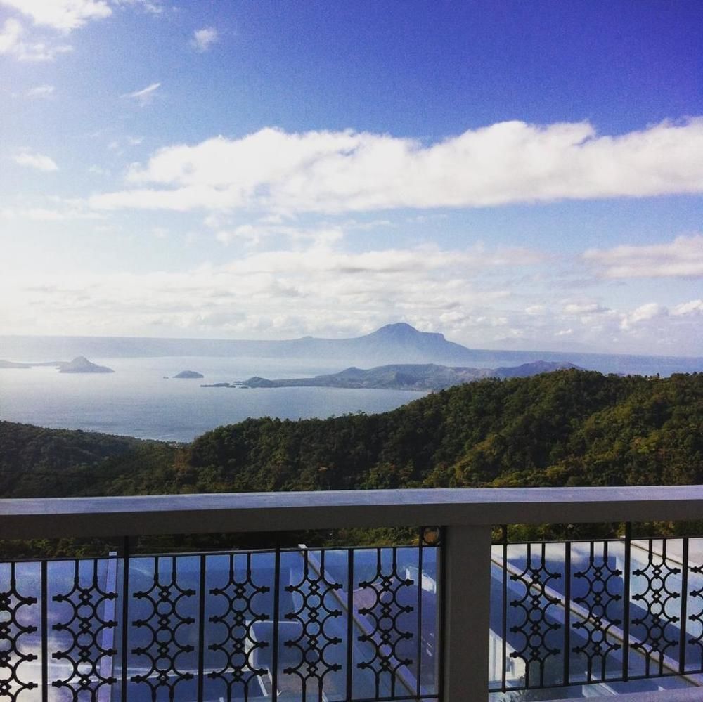 Vista Real Hotel Tagaytay City Kültér fotó